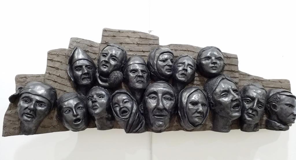 Mur des Réfigiers sculptures grands formats